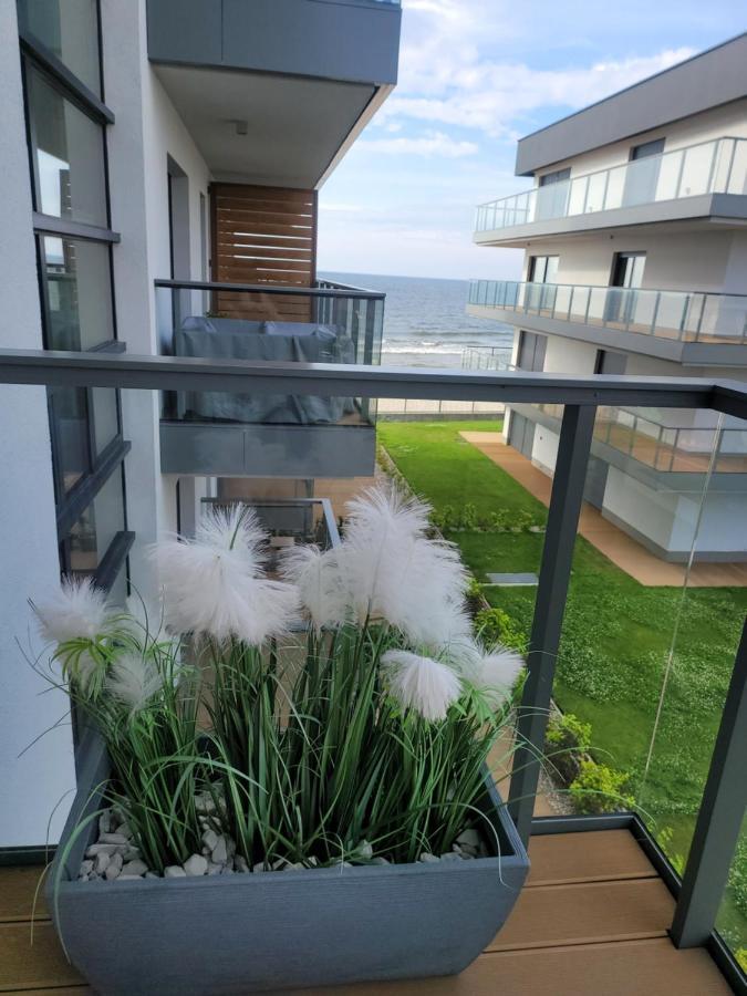 Apartament Szafirowy Gardenia Dziwnow Z Widokiem Na Morze Exterior photo