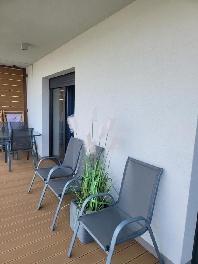 Apartament Szafirowy Gardenia Dziwnow Z Widokiem Na Morze Exterior photo